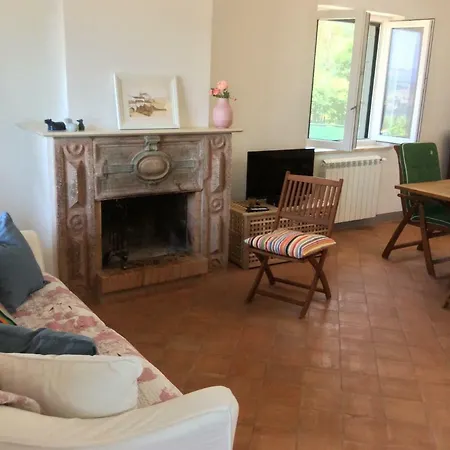 Relais De Beaumont Farm stay Castelvetere sul Calore