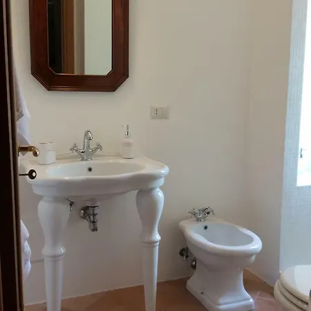 Lantgård Relais De Beaumont Castelvetere sul Calore